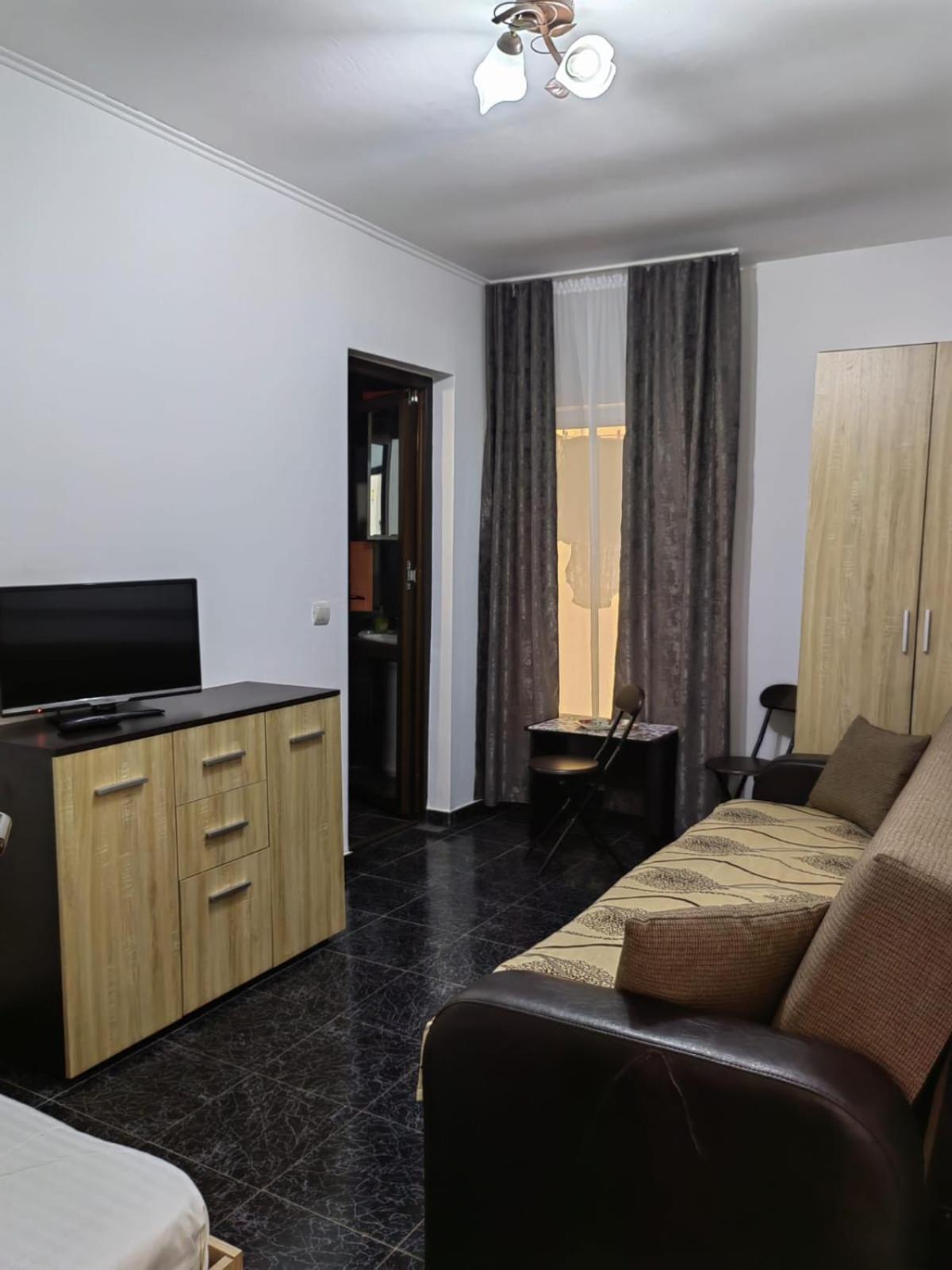 Hotel Casa Alexandru Două Mai Exterior foto